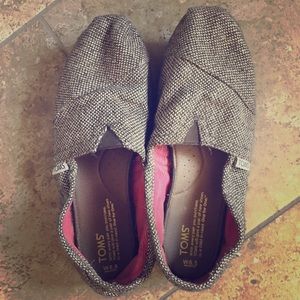 Toms shoes